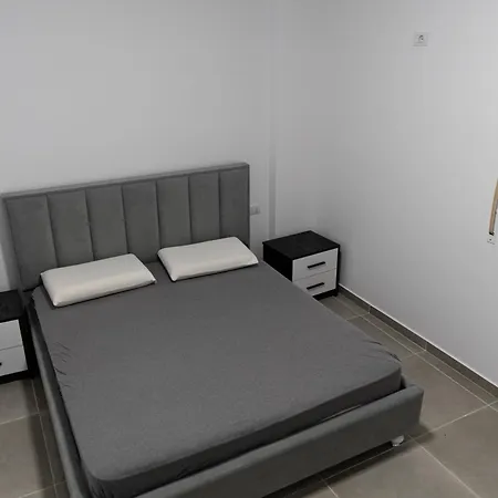 Crystal Radhime Apartment *