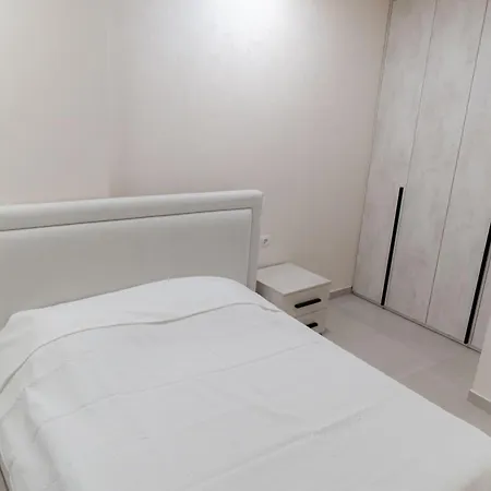 Apartment Crystal Radhime *