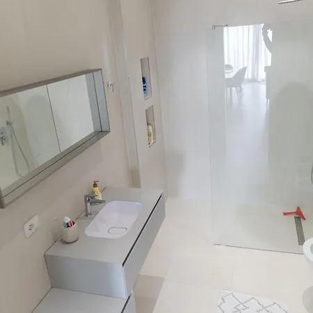 Apartment Crystal Radhime *