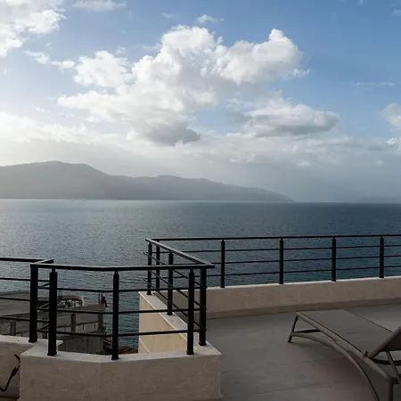 Apartment Crystal Radhime Vlorë