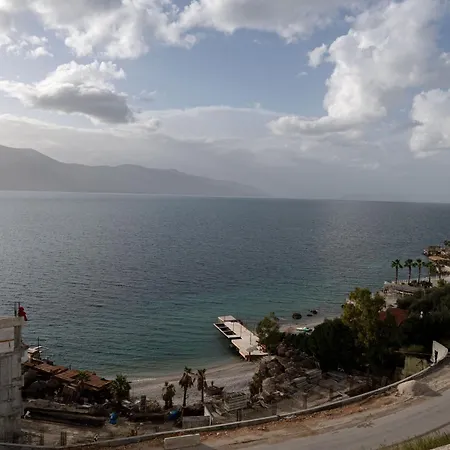 Apartment Crystal Radhime Vlore